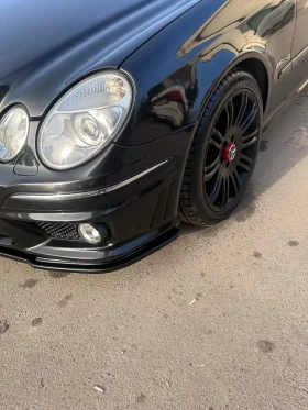 Mercedes-Benz E 320, снимка 5