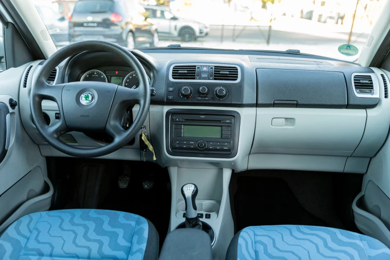 Skoda Roomster 1.4TDI 75ks внос германиа на хот, снимка 8 - Автомобили и джипове - 47616774