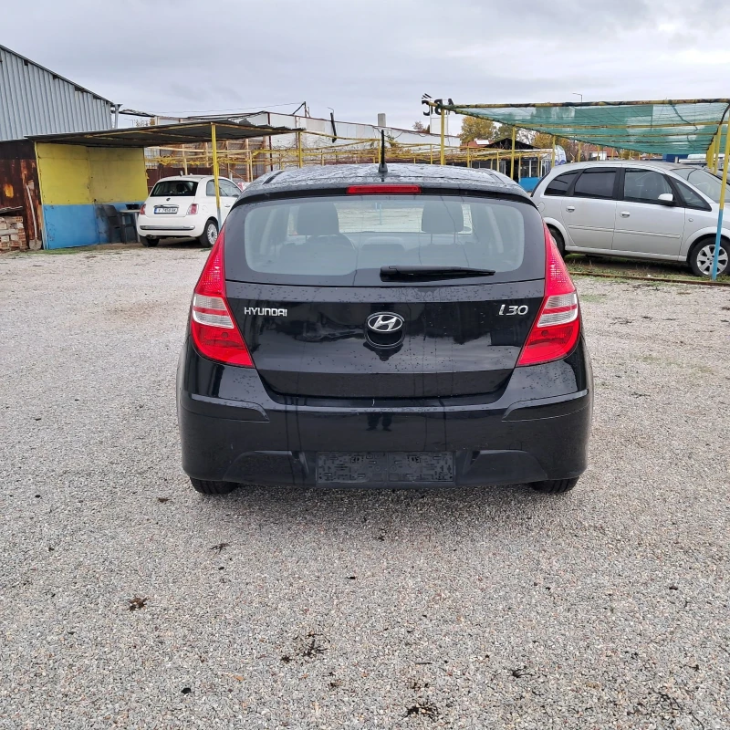 Hyundai I30 1.4I, снимка 3 - Автомобили и джипове - 52329235