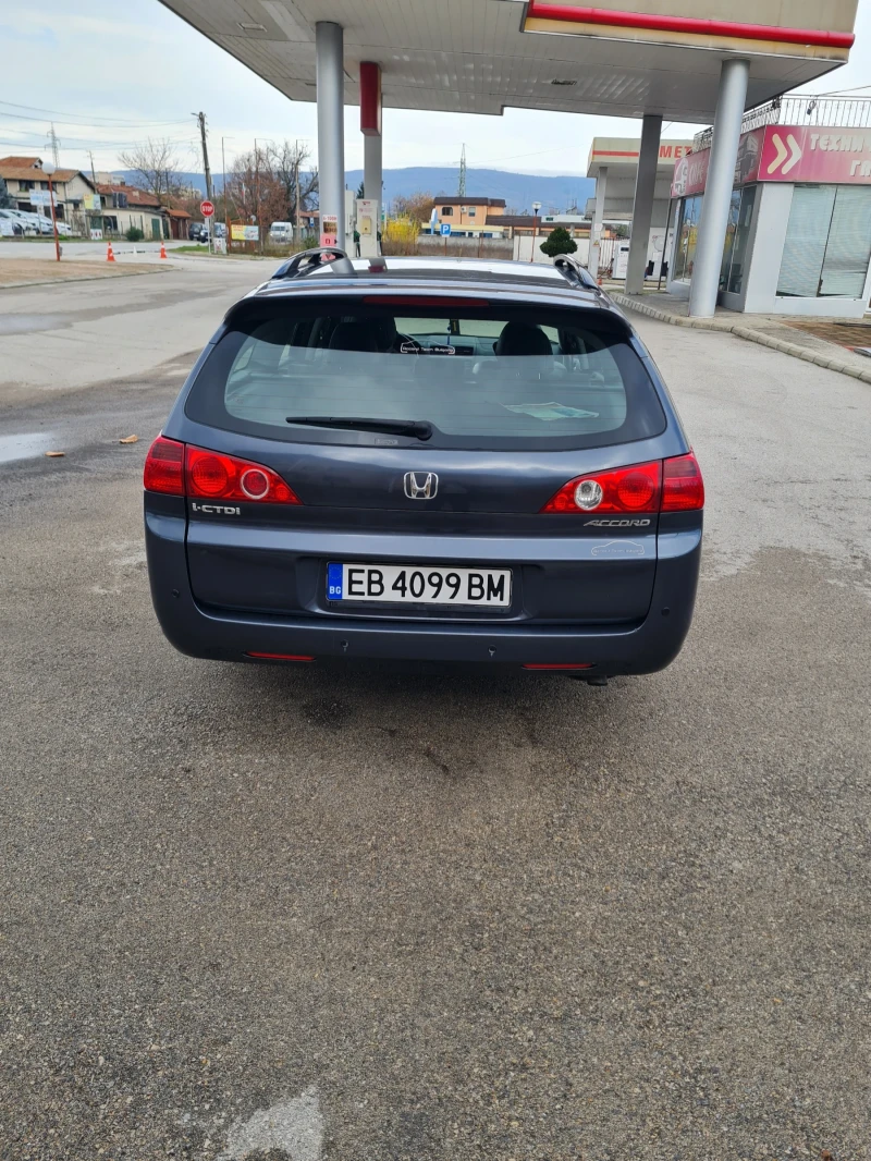 Honda Accord 2.2куб.140к.с. , снимка 2 - Автомобили и джипове - 52483951