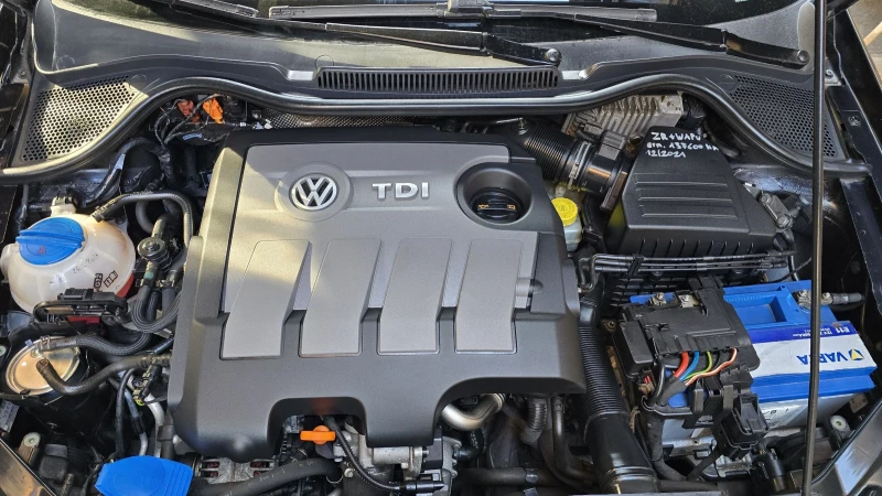 VW Polo 1.6 tdi, снимка 17 - Автомобили и джипове - 52770704