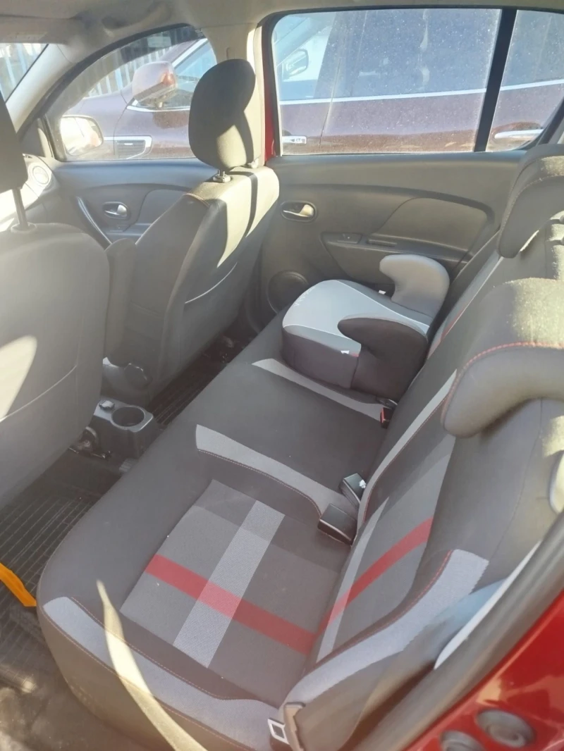 Dacia Sandero, снимка 7 - Автомобили и джипове - 53168399