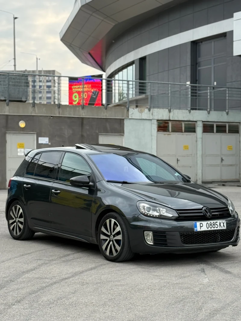 VW Golf, снимка 2 - Автомобили и джипове - 53193260