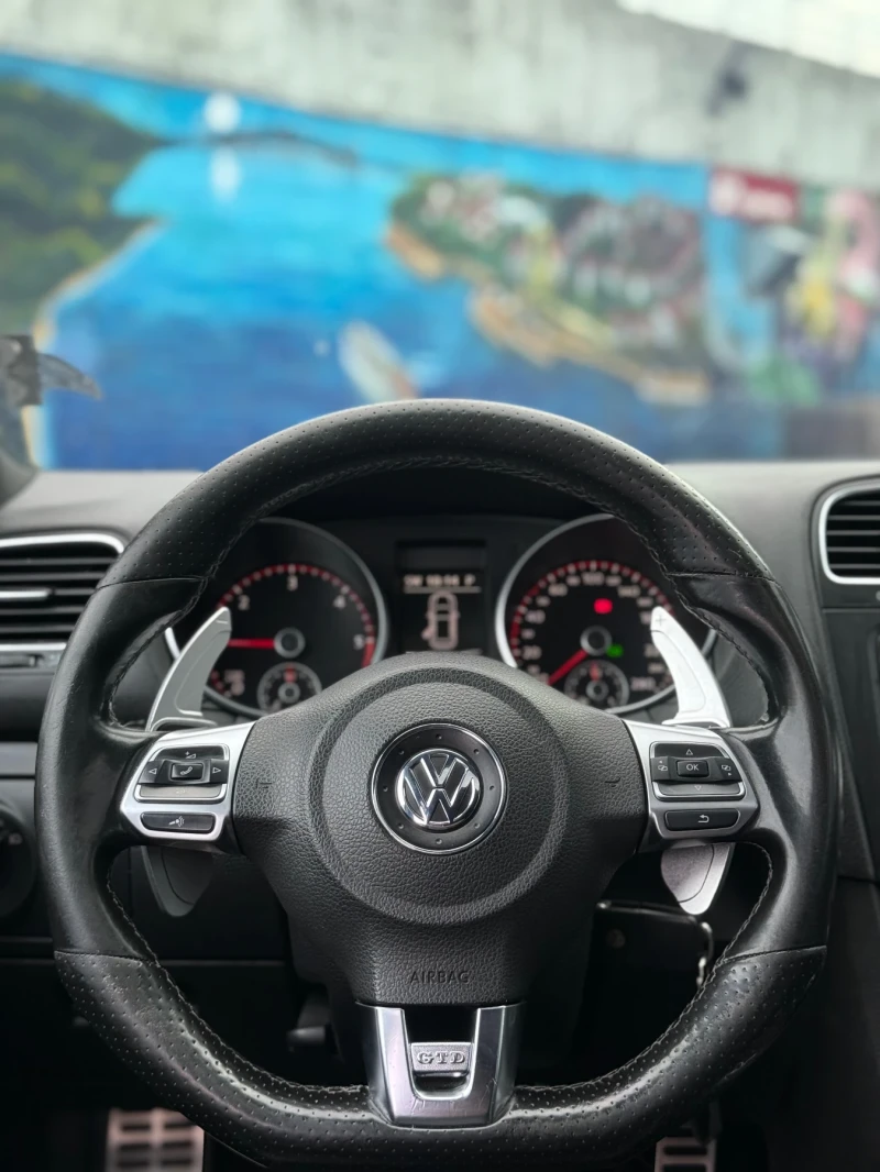 VW Golf, снимка 13 - Автомобили и джипове - 53193260
