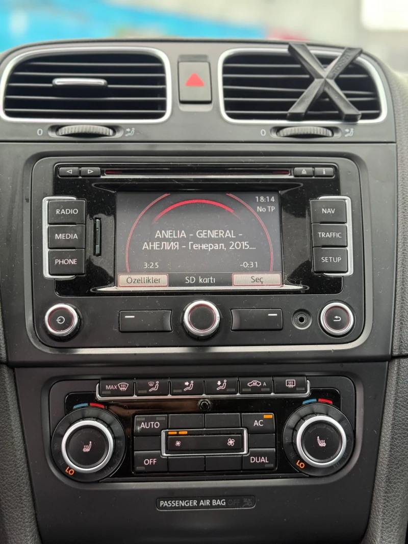 VW Golf, снимка 12 - Автомобили и джипове - 53193260