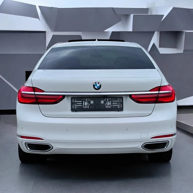 BMW 730 Xd G11, снимка 10 - Автомобили и джипове - 53387946