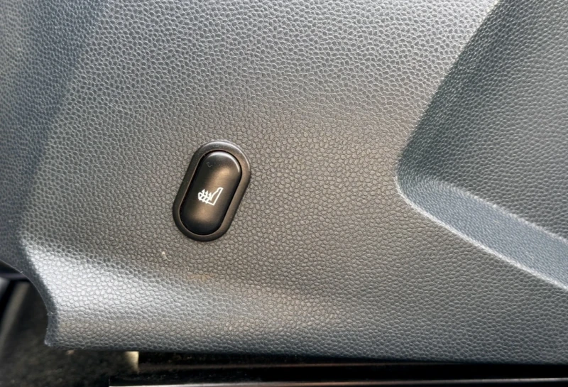 Ford Fiesta 1.6D, снимка 11 - Автомобили и джипове - 53403359