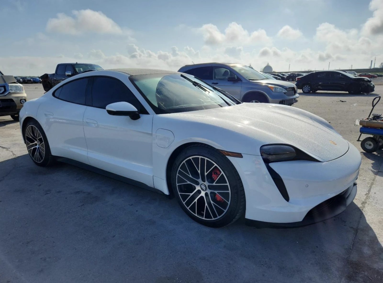 Porsche Taycan 4S, снимка 1