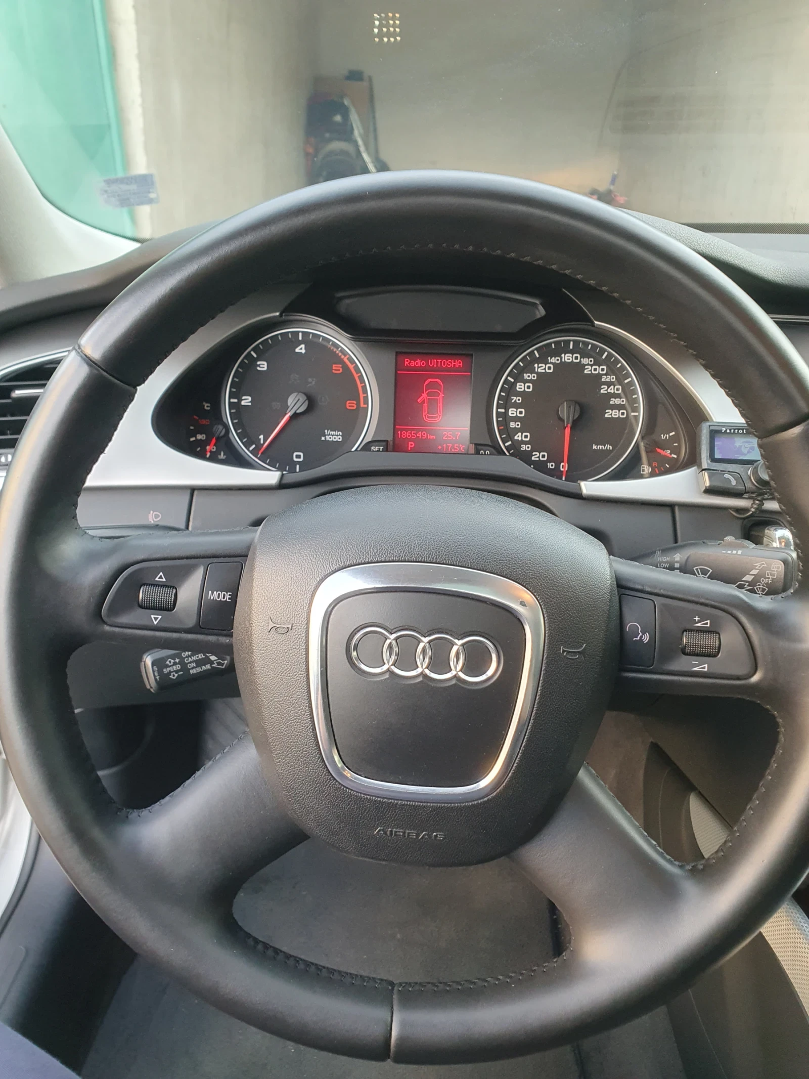 Audi A4 2.0 143кс 2009г Автомат - изображение 7