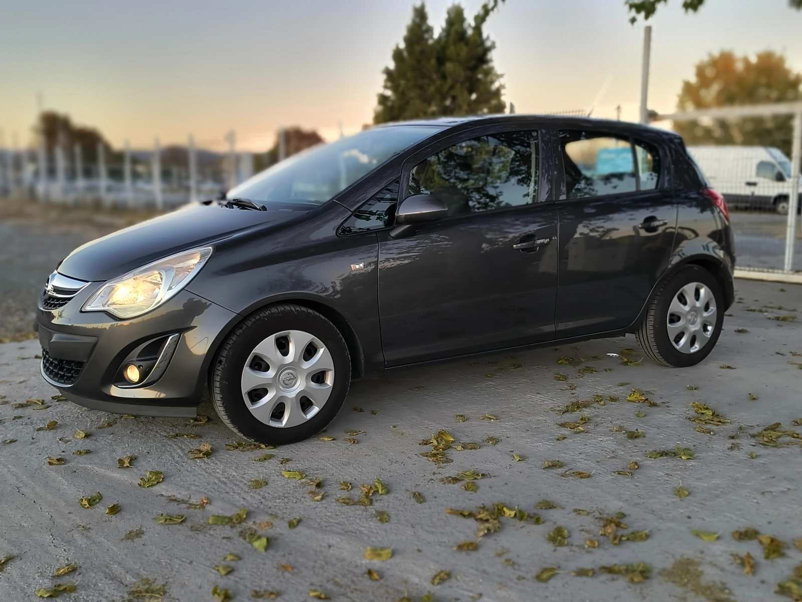 Opel Corsa 1.2i Газ, Фейслифт - изображение 8