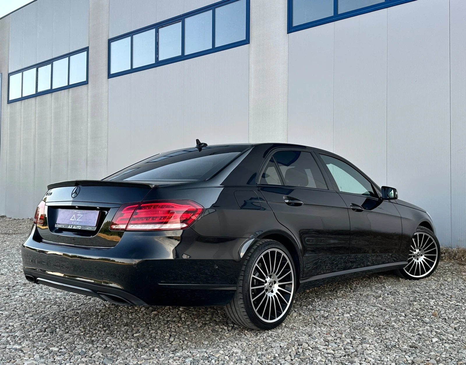 Mercedes-Benz E 350 Facelift/Night Edition/Обдухване/Пружини/4Matic - изображение 6