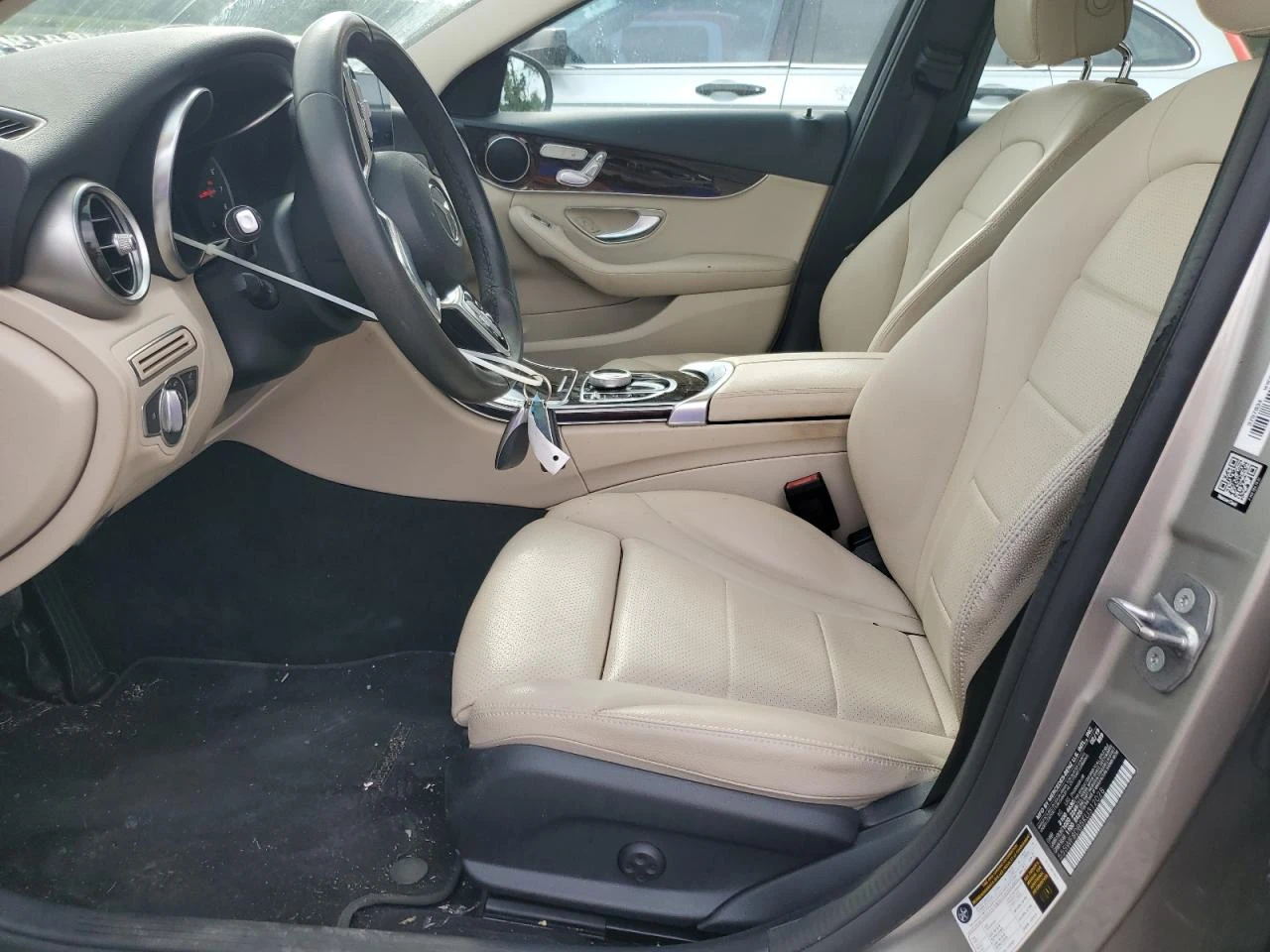 Mercedes-Benz C 300  - изображение 7
