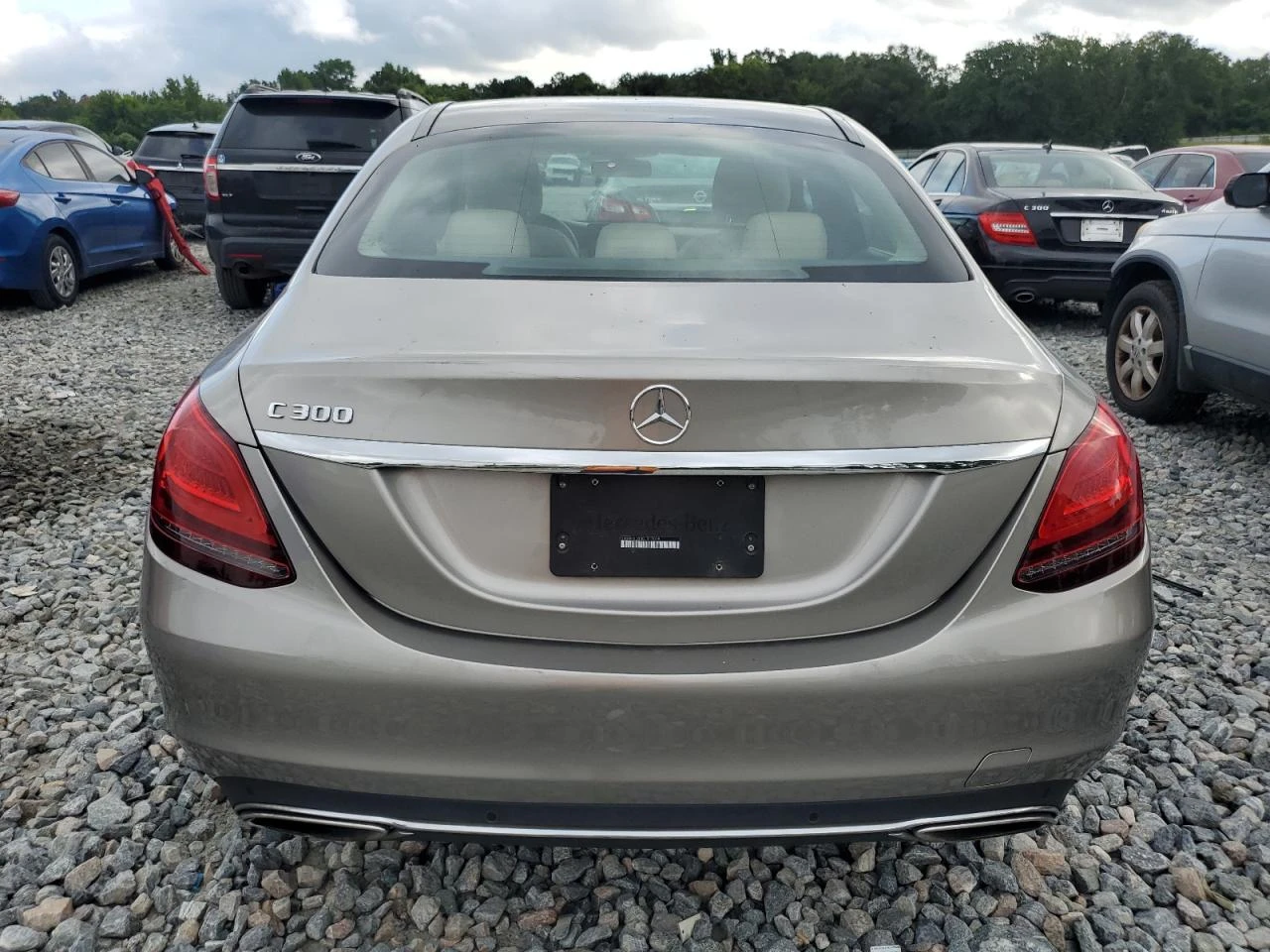Mercedes-Benz C 300  - изображение 6