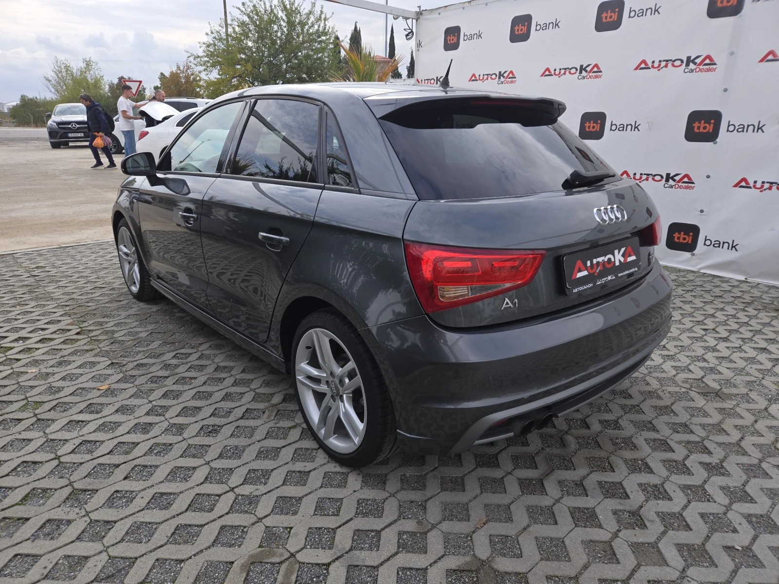 Audi A1 1.4TFSI-122кс= АВТОМАТ= 3хS-Line= LED= ШИБЕДАХ= NA - изображение 5
