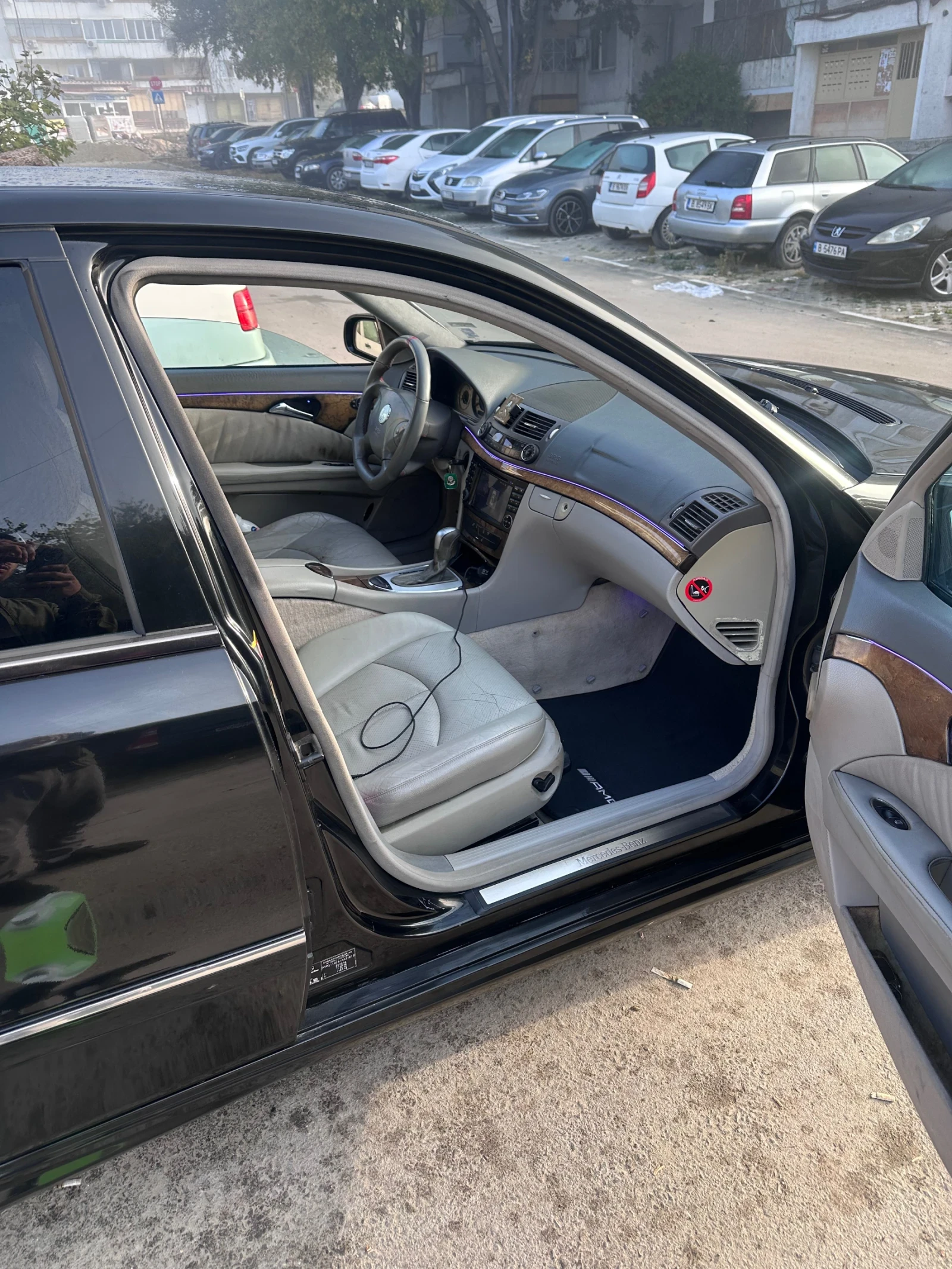 Mercedes-Benz E 320  - изображение 7