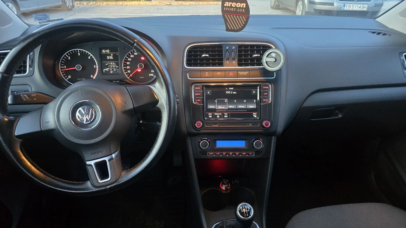 VW Polo 1.6 tdi - изображение 7