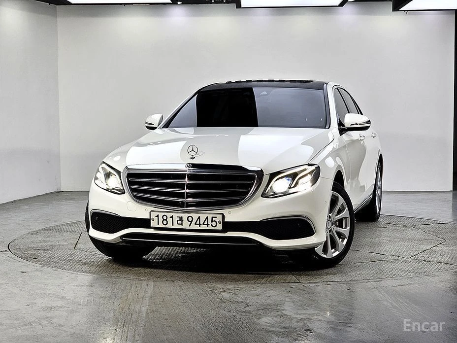 Mercedes-Benz E 220  - изображение 2