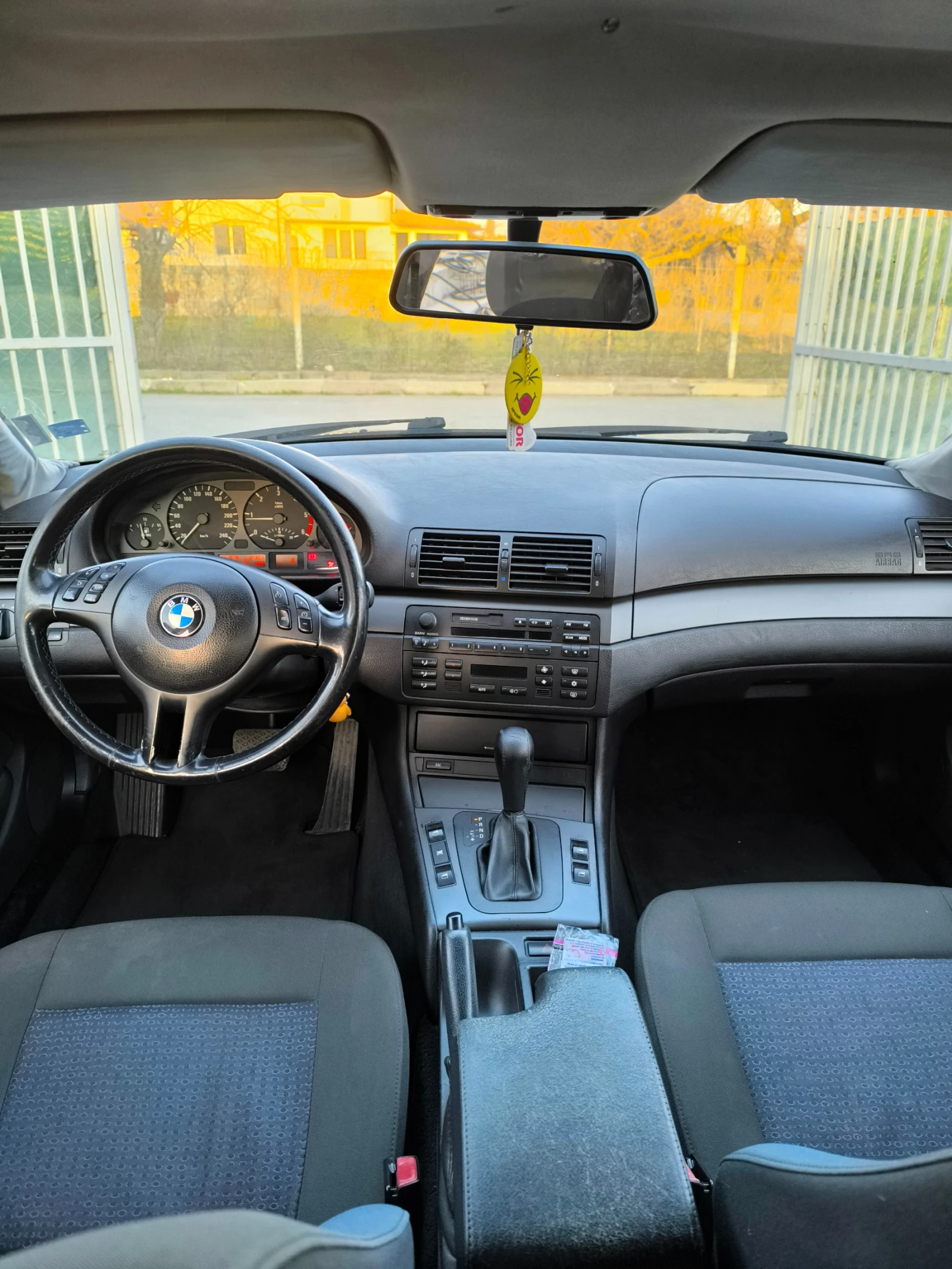 BMW 320 2.0, снимка 9 - Автомобили и джипове - 53818503