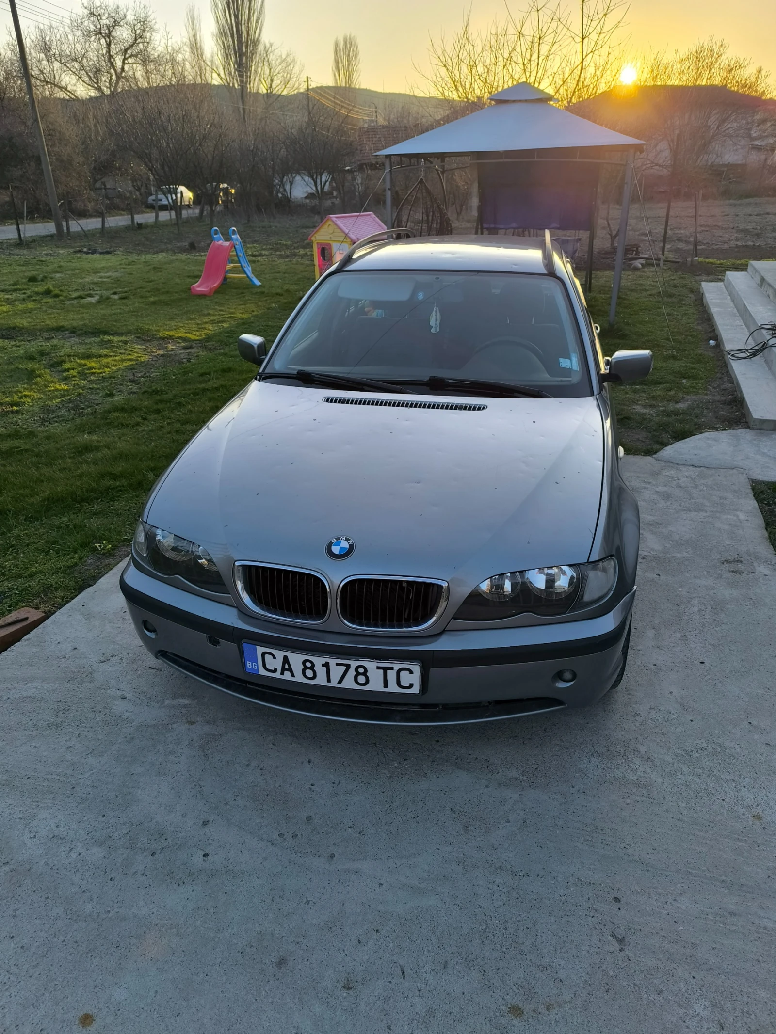 BMW 320 2.0, снимка 2 - Автомобили и джипове - 53818503