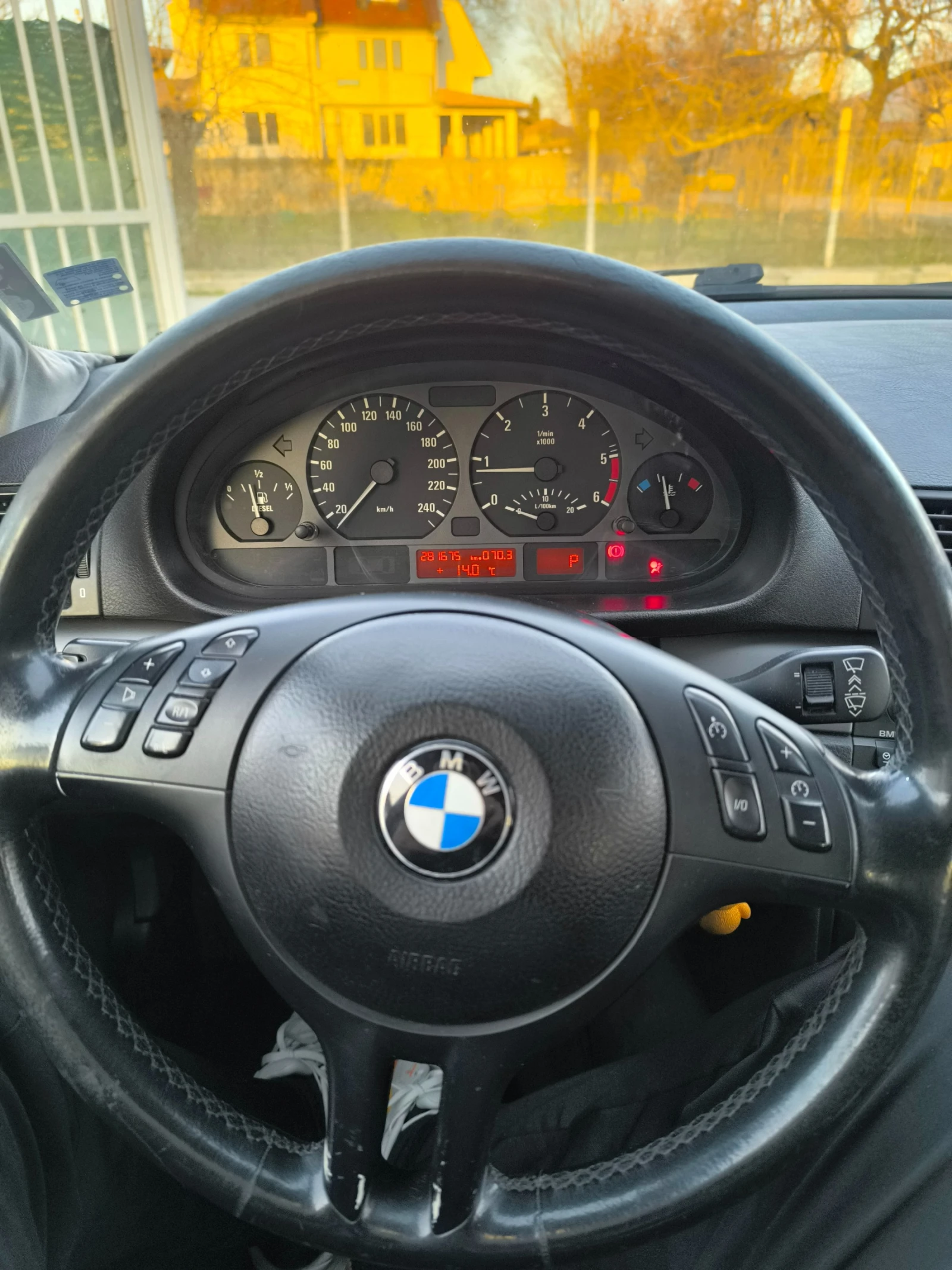 BMW 320 2.0, снимка 10 - Автомобили и джипове - 53818503