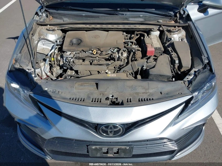 Toyota Camry 2.5l Le, снимка 10 - Автомобили и джипове - 53901743