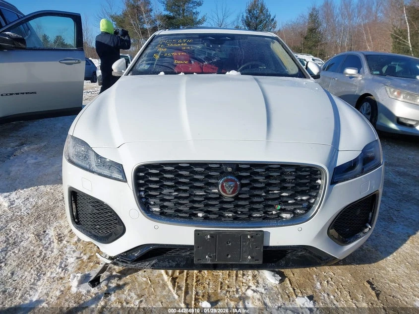 Jaguar Xf 2l R-Dynamic Se P300 Awd Automatic, снимка 12 - Автомобили и джипове - 53907258