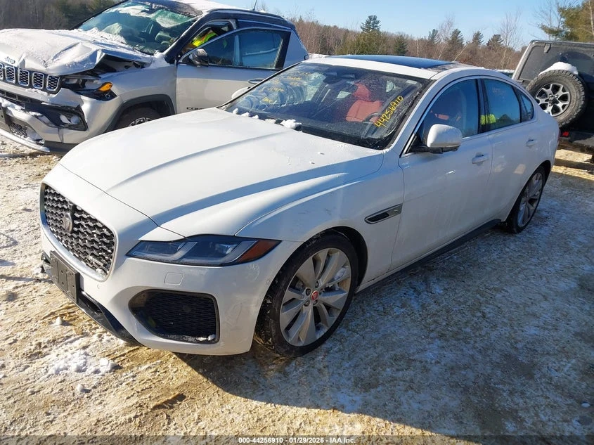 Jaguar Xf 2l R-Dynamic Se P300 Awd Automatic, снимка 2 - Автомобили и джипове - 53907258