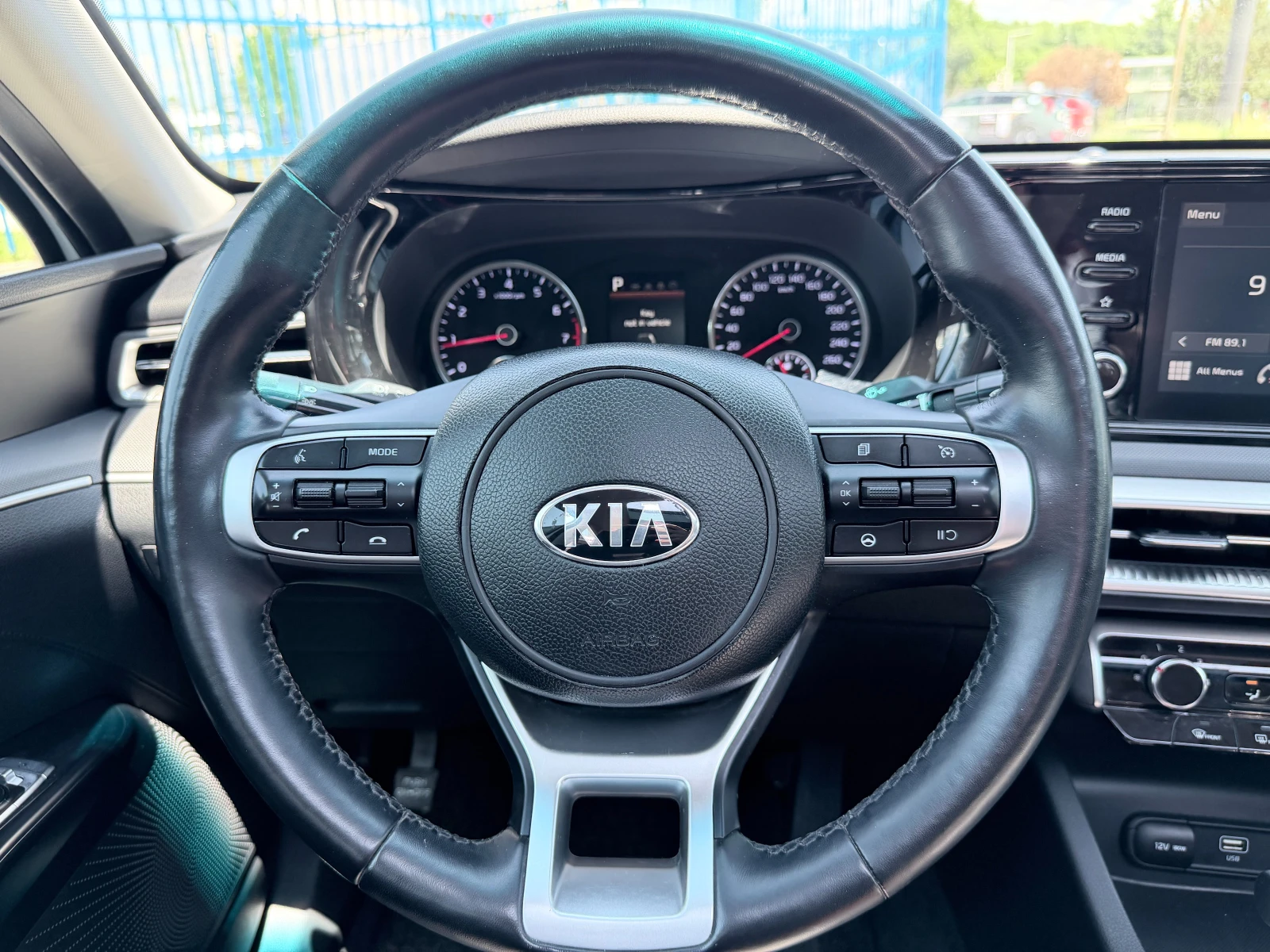 Kia K5 Гаранция до 2г., Автосервиз, Резервни части сигурн, снимка 15 - Автомобили и джипове - 54309403