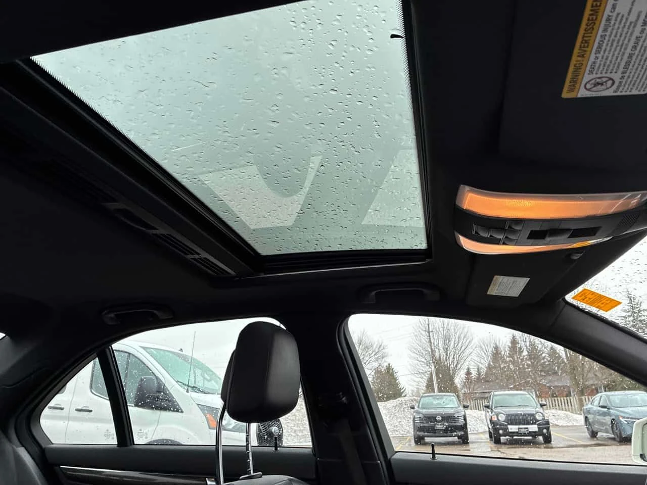 Mercedes-Benz C 300 * CARFAX * ЦЕНА ДО БГ, снимка 12 - Автомобили и джипове - 53990468