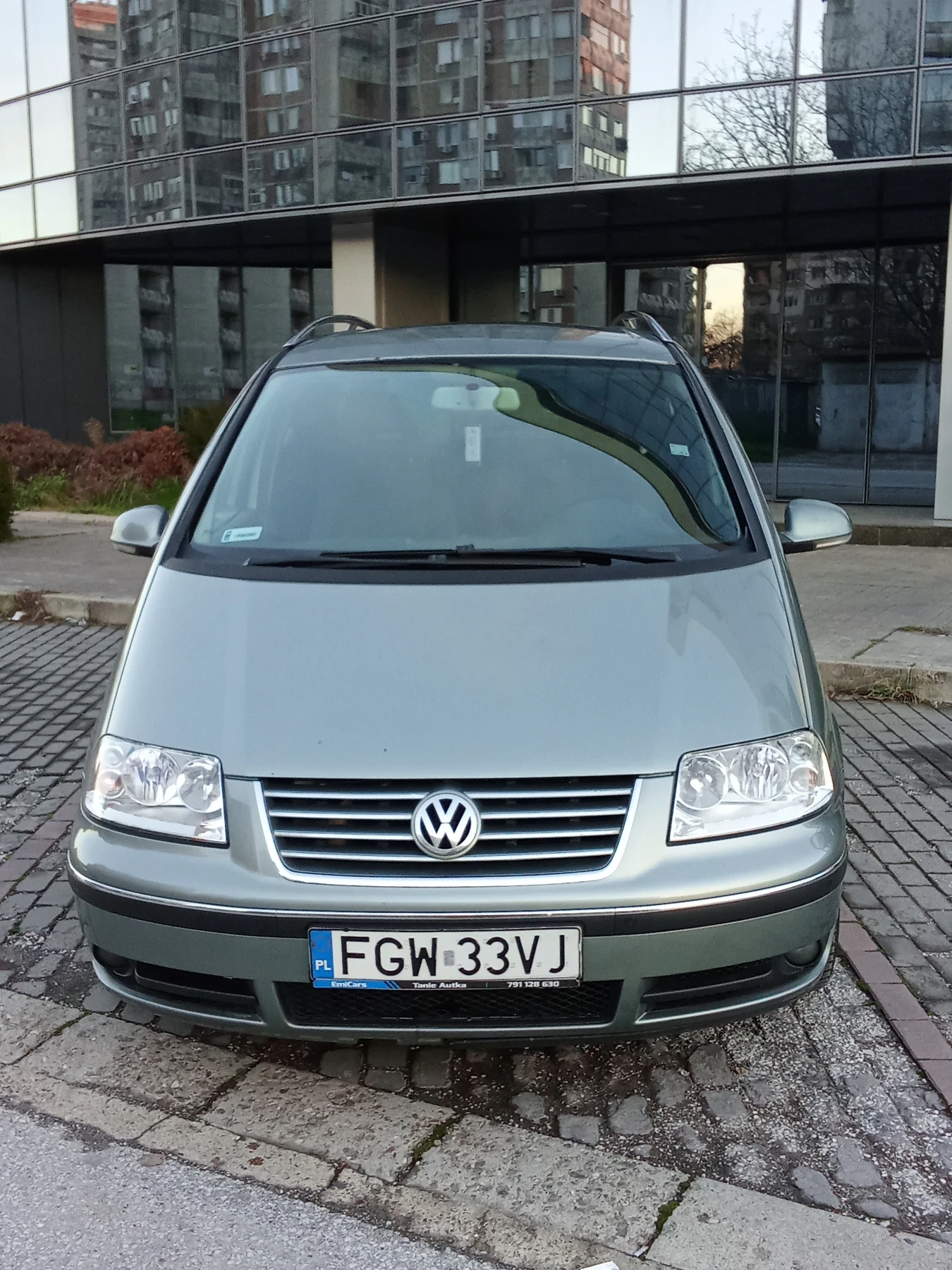 VW Sharan 1.9 Goal , снимка 3 - Автомобили и джипове - 54020110
