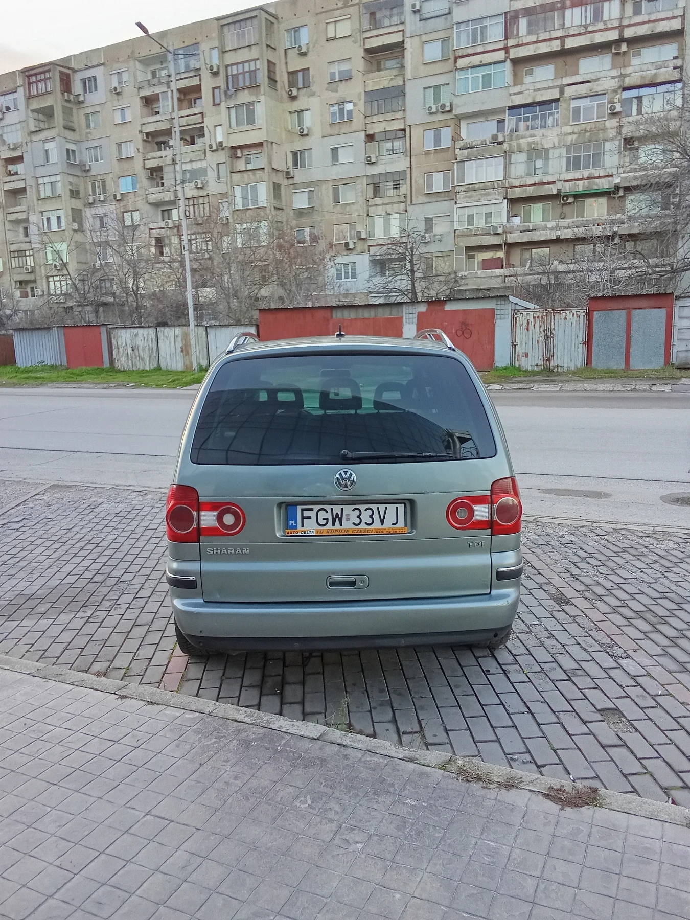 VW Sharan 1.9 Goal , снимка 7 - Автомобили и джипове - 54020110