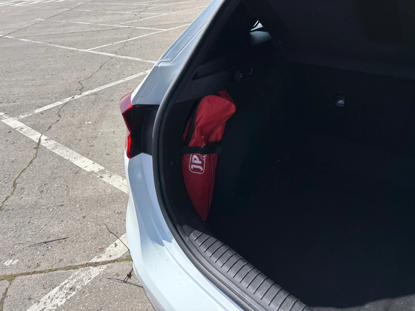 Kia Ceed 1.4 99p.s, снимка 8 - Автомобили и джипове - 54082157