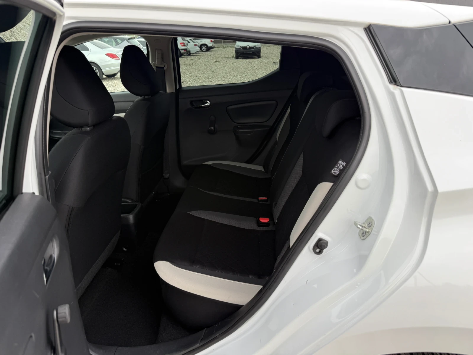 Nissan Micra 0.9 IG-T N-line, снимка 12 - Автомобили и джипове - 54231299