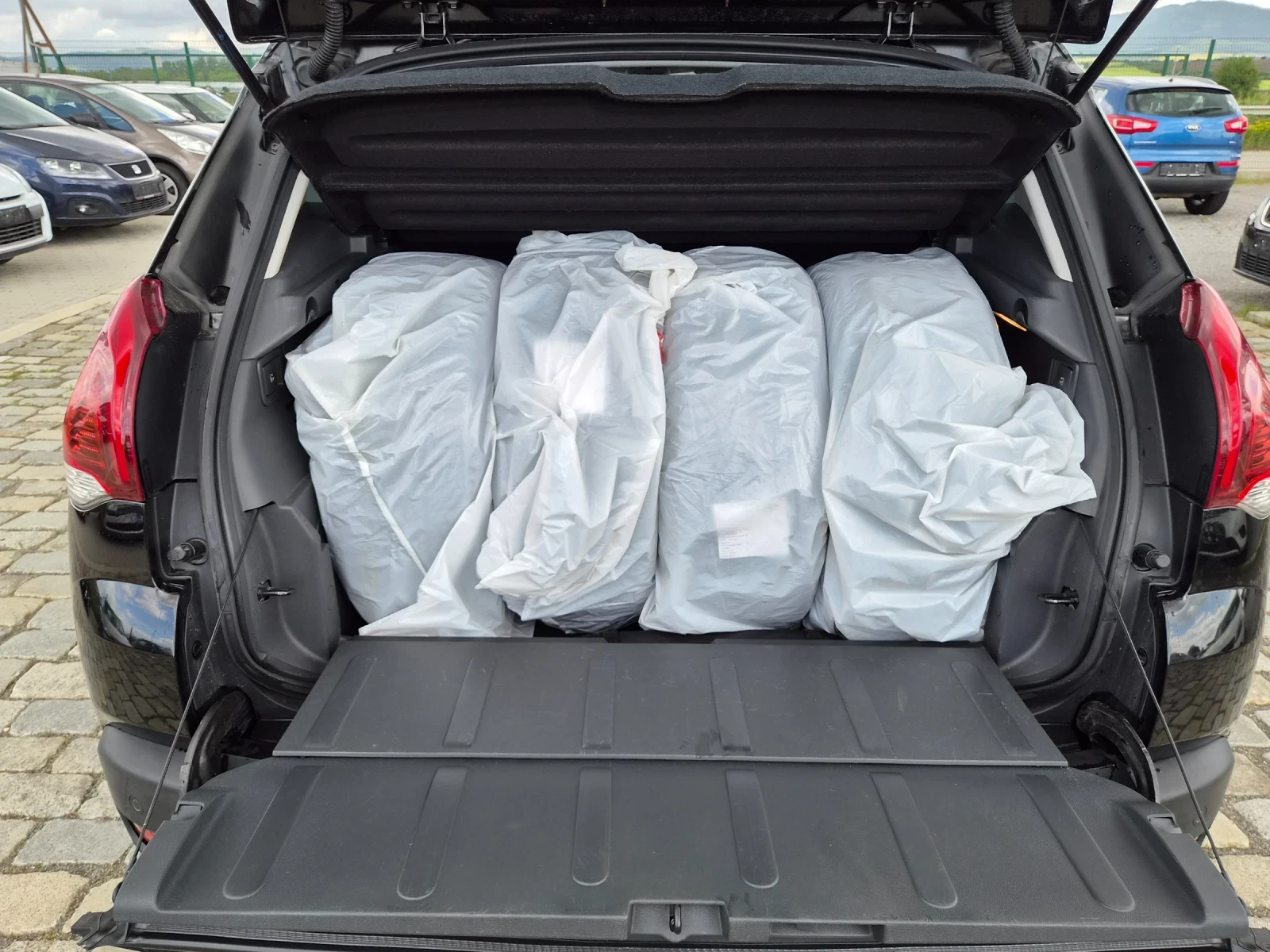 Peugeot 3008 1.6HDI 120кс 96800км. ЕВРО 6, снимка 9 - Автомобили и джипове - 54517769