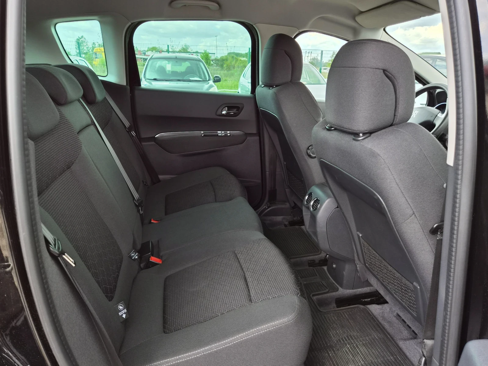 Peugeot 3008 1.6HDI 120кс 96800км. ЕВРО 6, снимка 17 - Автомобили и джипове - 54517769