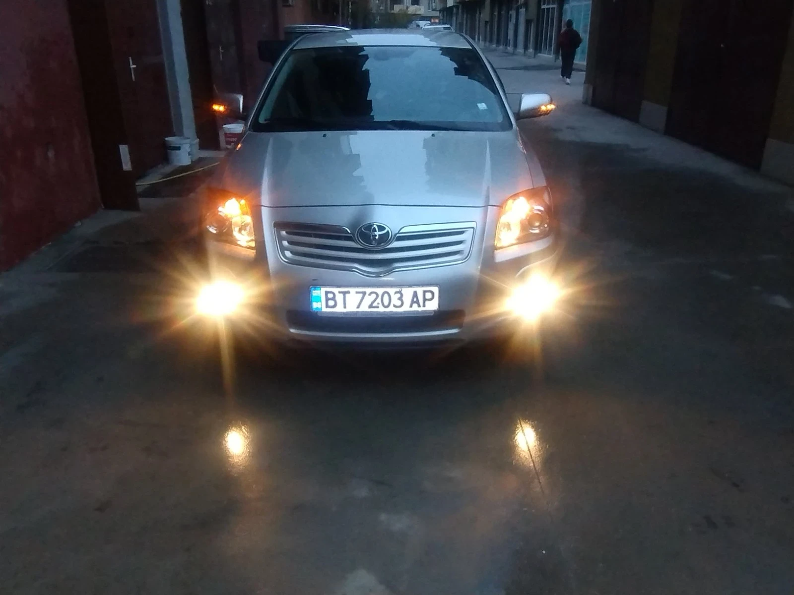 Toyota Avensis, снимка 17 - Автомобили и джипове - 54547099