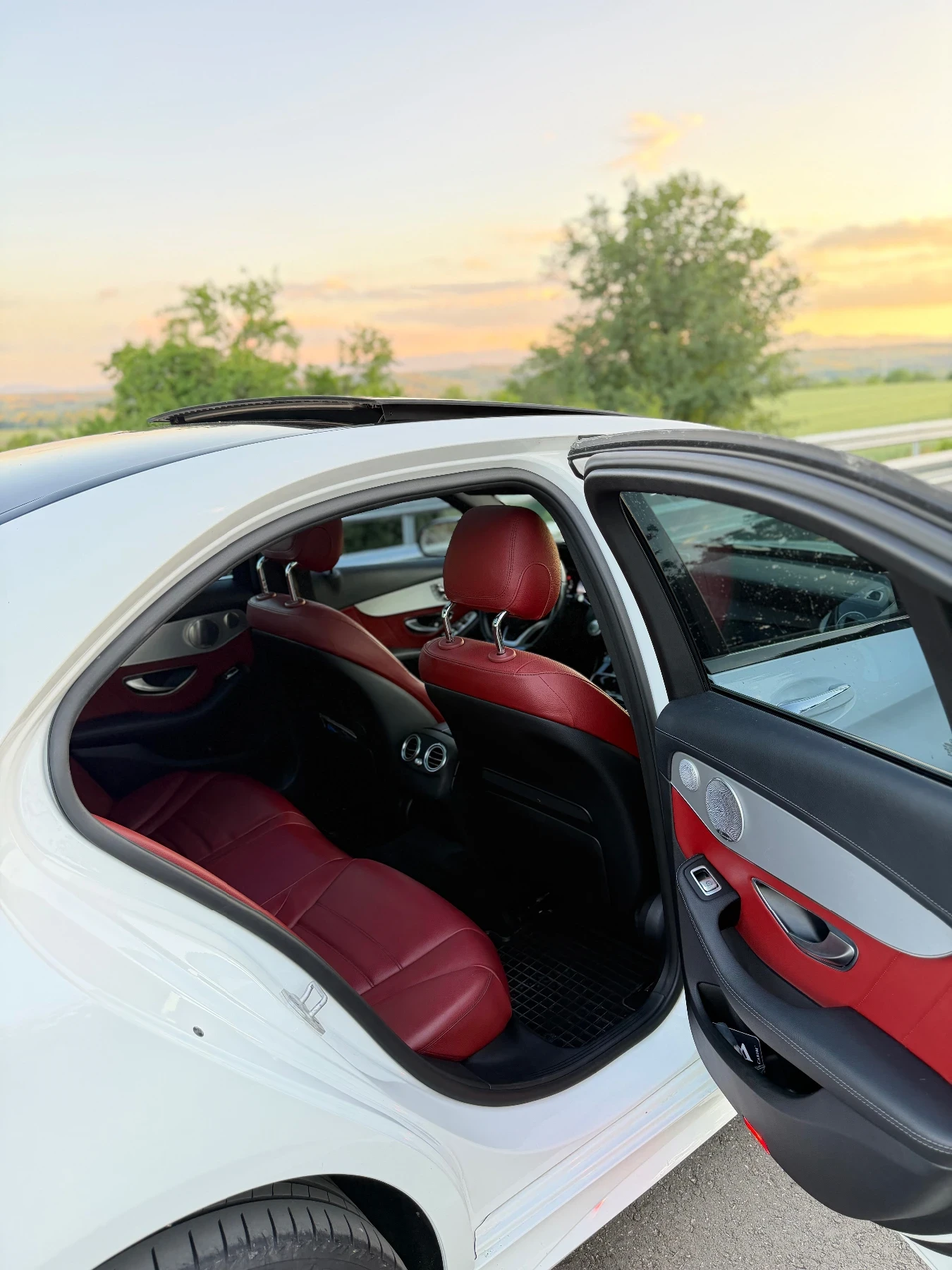 Mercedes-Benz C 300 AMG, снимка 7 - Автомобили и джипове - 54839555