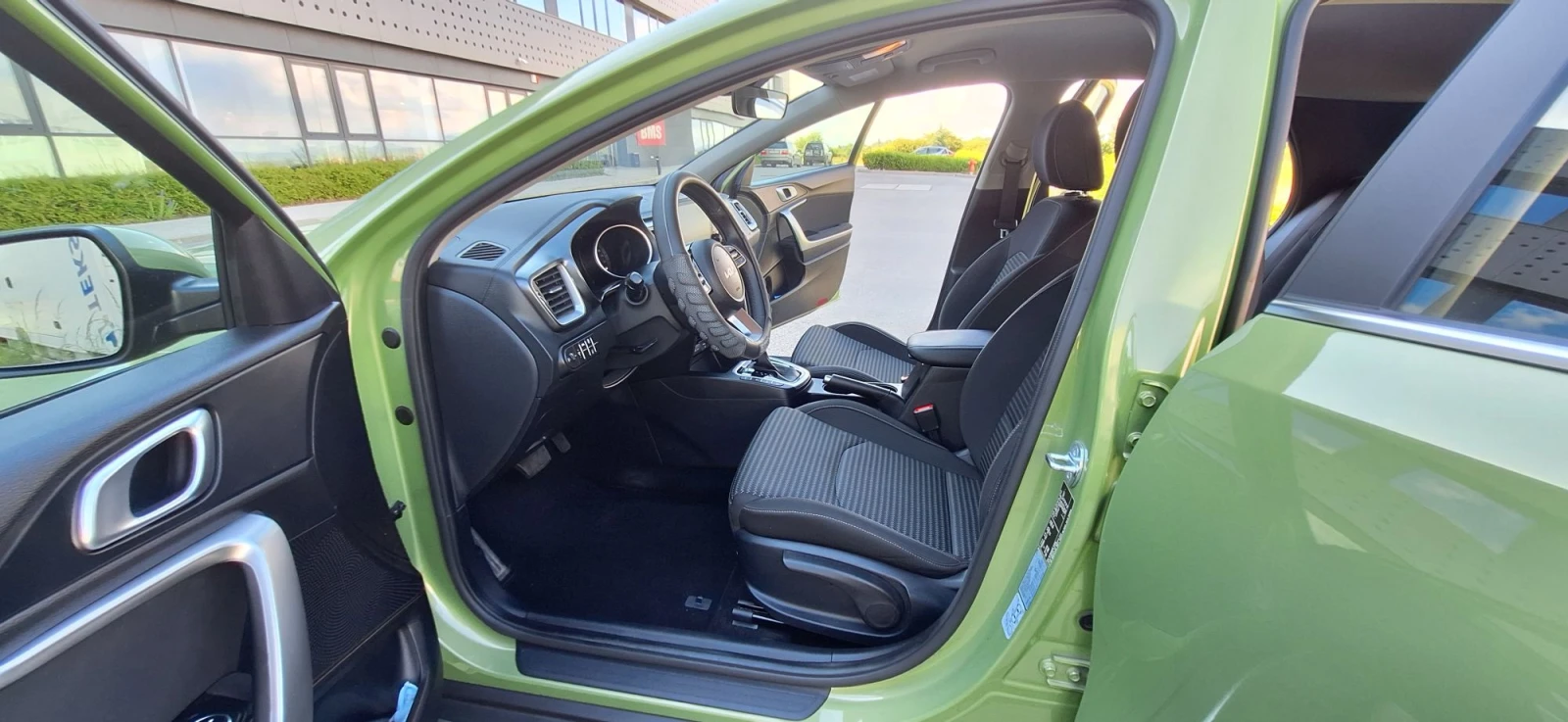 Kia XCeed COMFORT, снимка 14 - Автомобили и джипове - 54839795