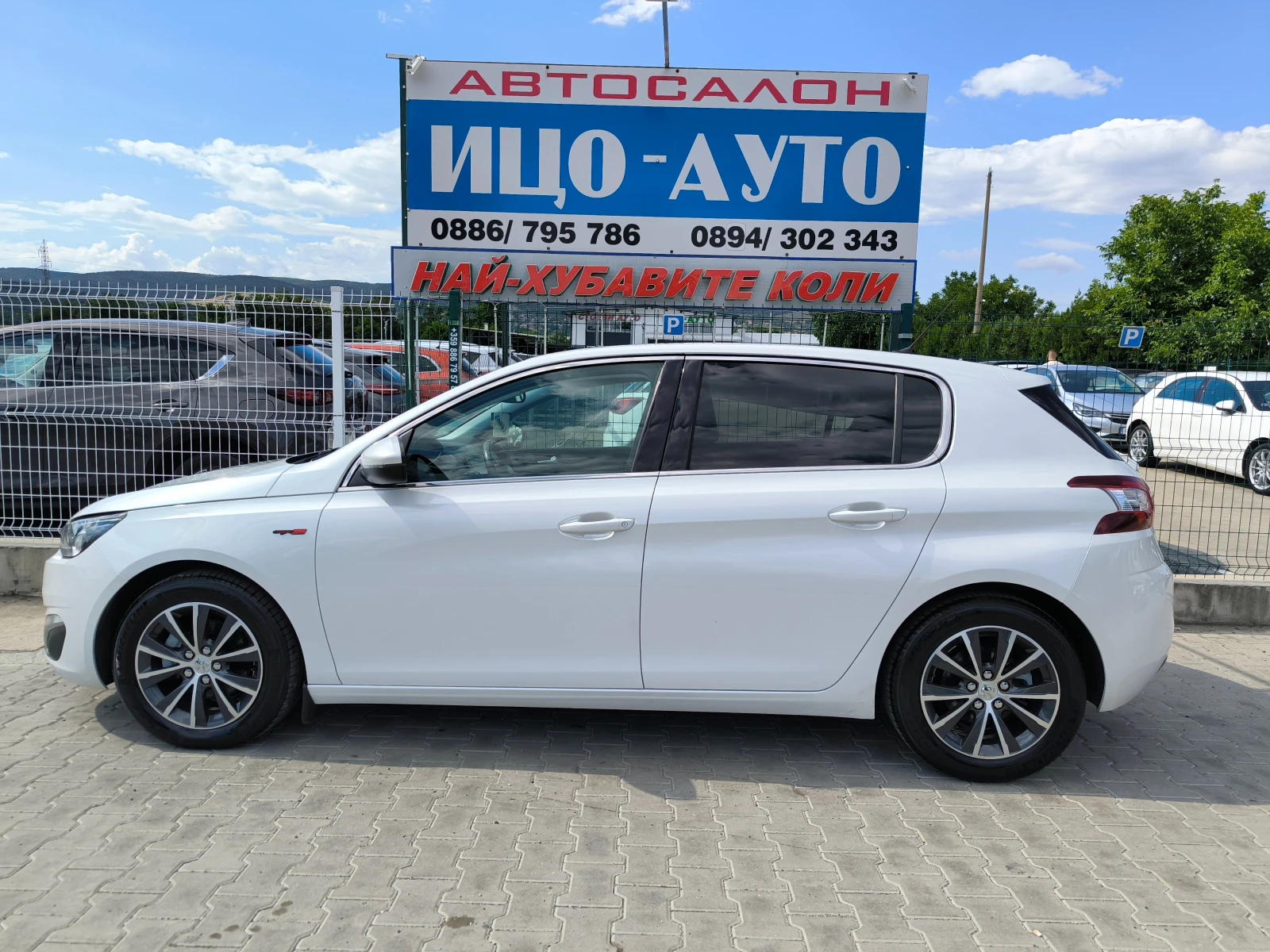 Peugeot 308 1, 6-116к.6скор.НАВИ, GT-LAiN, LED, FACELiFT, EBPO, снимка 3 - Автомобили и джипове - 54961331