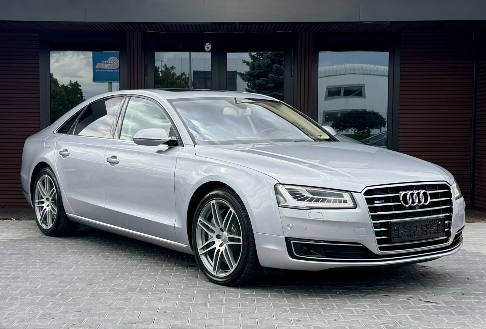 Audi A8 Matrix* BANG&OLUFSEN* Head Up* Design Selection, снимка 3 - Автомобили и джипове - 55307205
