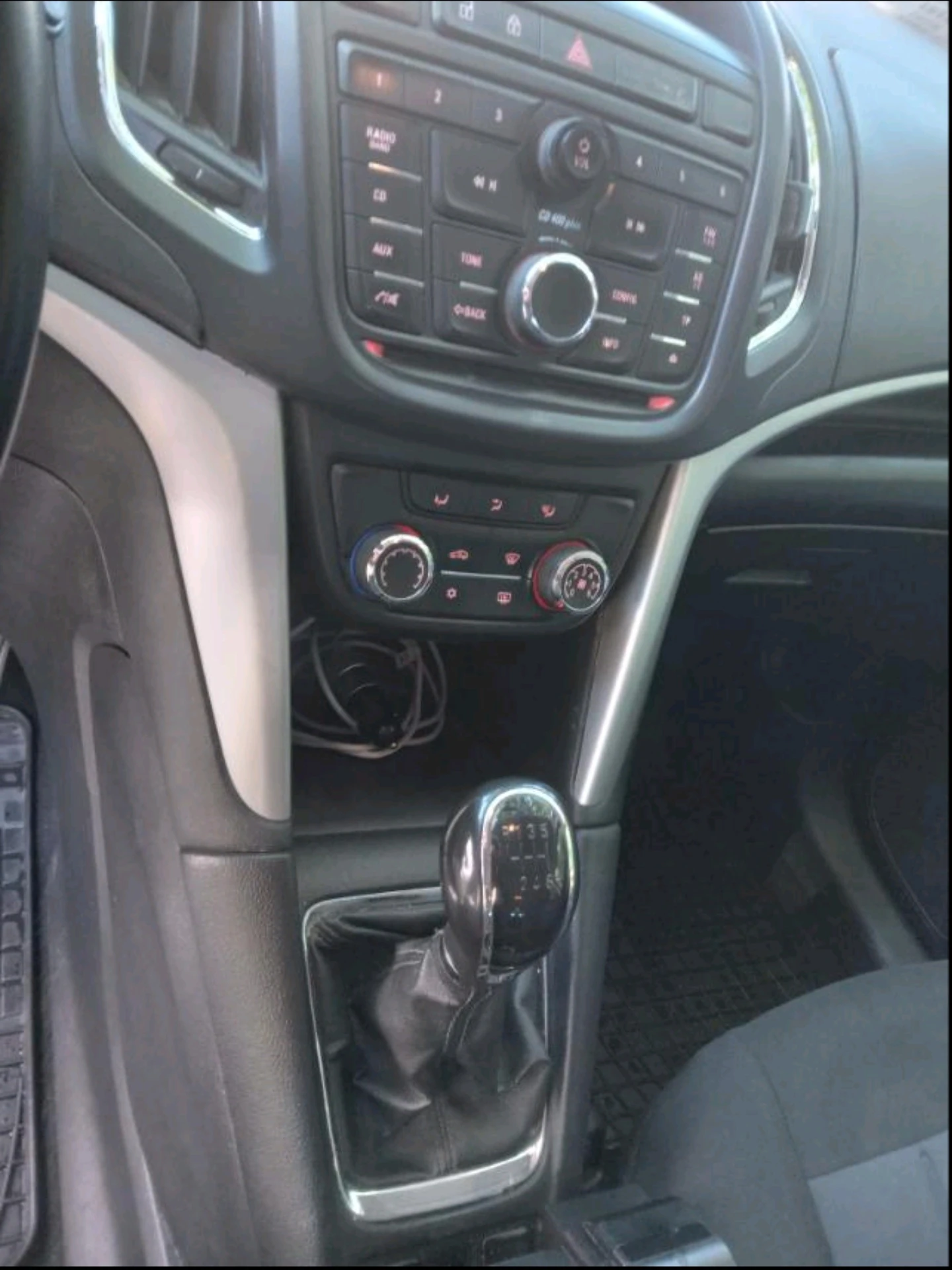 Opel Zafira Tourer C 1.6 Turbo ecoFLEX, снимка 6 - Автомобили и джипове - 55314435