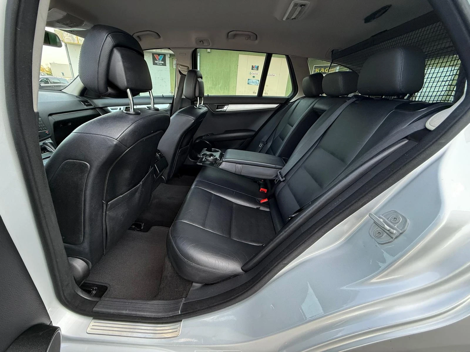 Mercedes-Benz C 320 224hp * Нави* Автомат* Кожа* , снимка 11 - Автомобили и джипове - 55328511