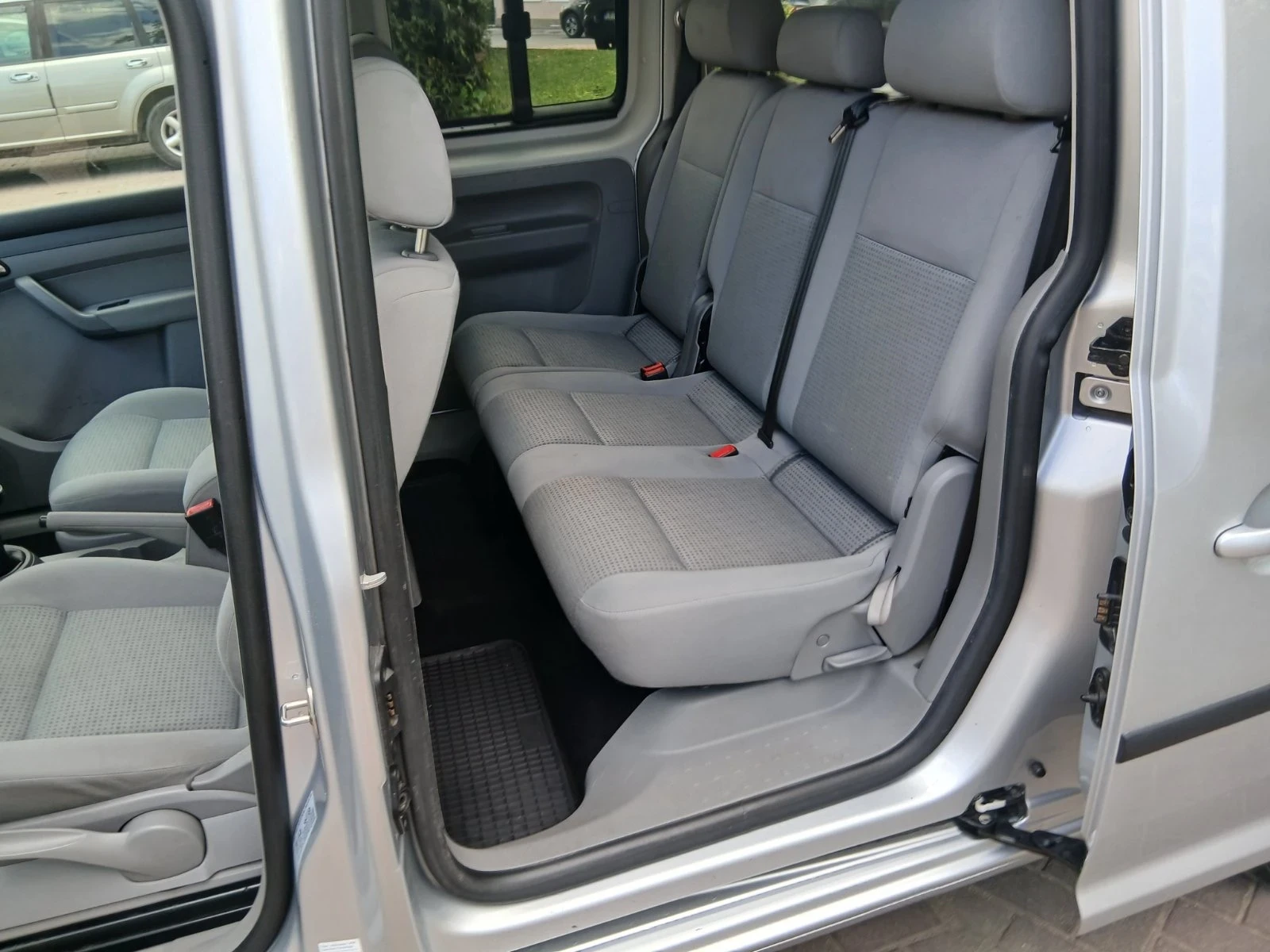 VW Caddy 1.9TDI 4X4 MAXI, снимка 11 - Автомобили и джипове - 55394310