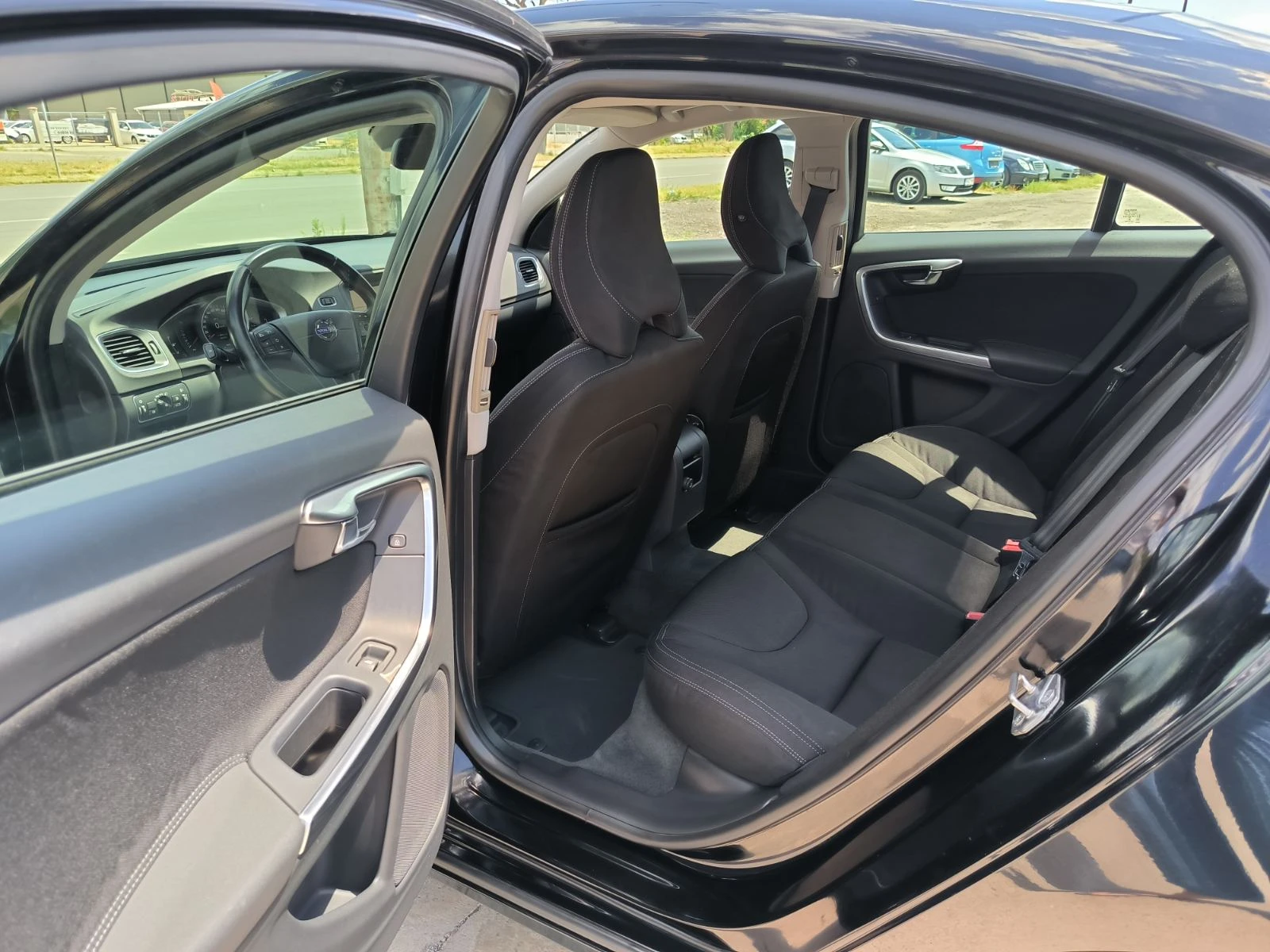 Volvo S60 2.0d-Navi-6sk-Euro-5B, снимка 16 - Автомобили и джипове - 55421915