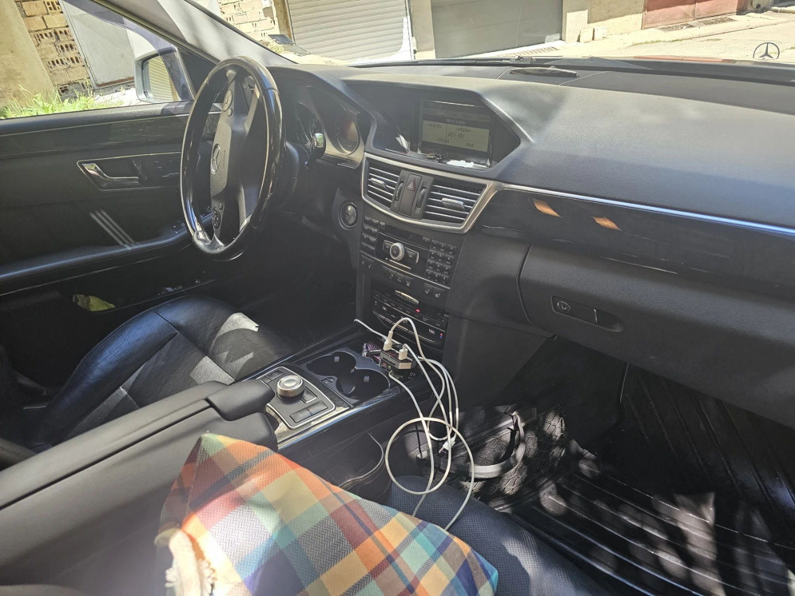 Mercedes-Benz E 350, снимка 11 - Автомобили и джипове - 55704361