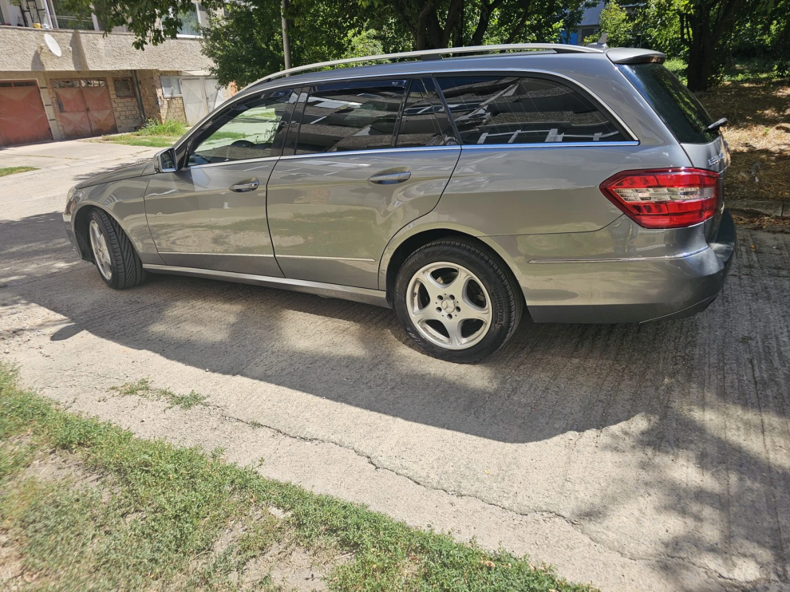 Mercedes-Benz E 350, снимка 6 - Автомобили и джипове - 55704361