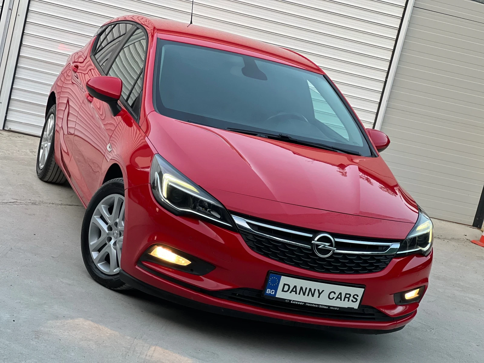 Opel Astra 1.6cdti, снимка 3 - Автомобили и джипове - 55771866