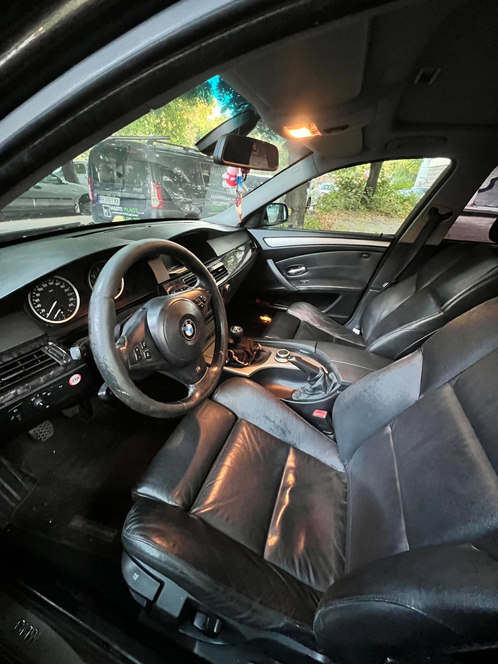 BMW 520, снимка 5 - Автомобили и джипове - 56152441