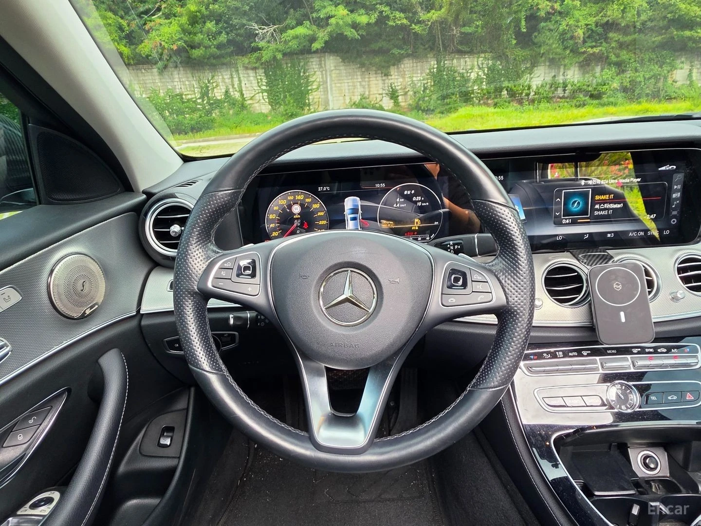 Mercedes-Benz E 350 190KW | AMG LINE | ОБДУХ| 360| HUD, снимка 7 - Автомобили и джипове - 56262197