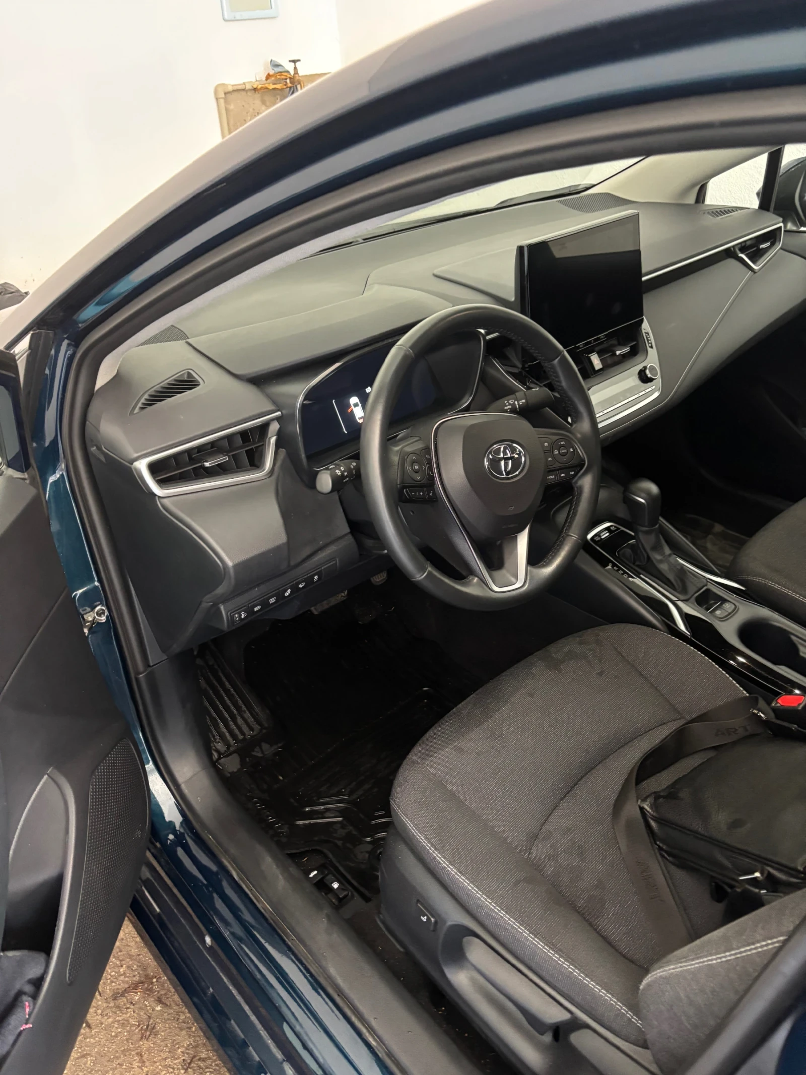 Toyota Corolla, снимка 4 - Автомобили и джипове - 56273951